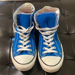 Blue High Top Converse Size 10(Woman’s)/ 8(Men’s)